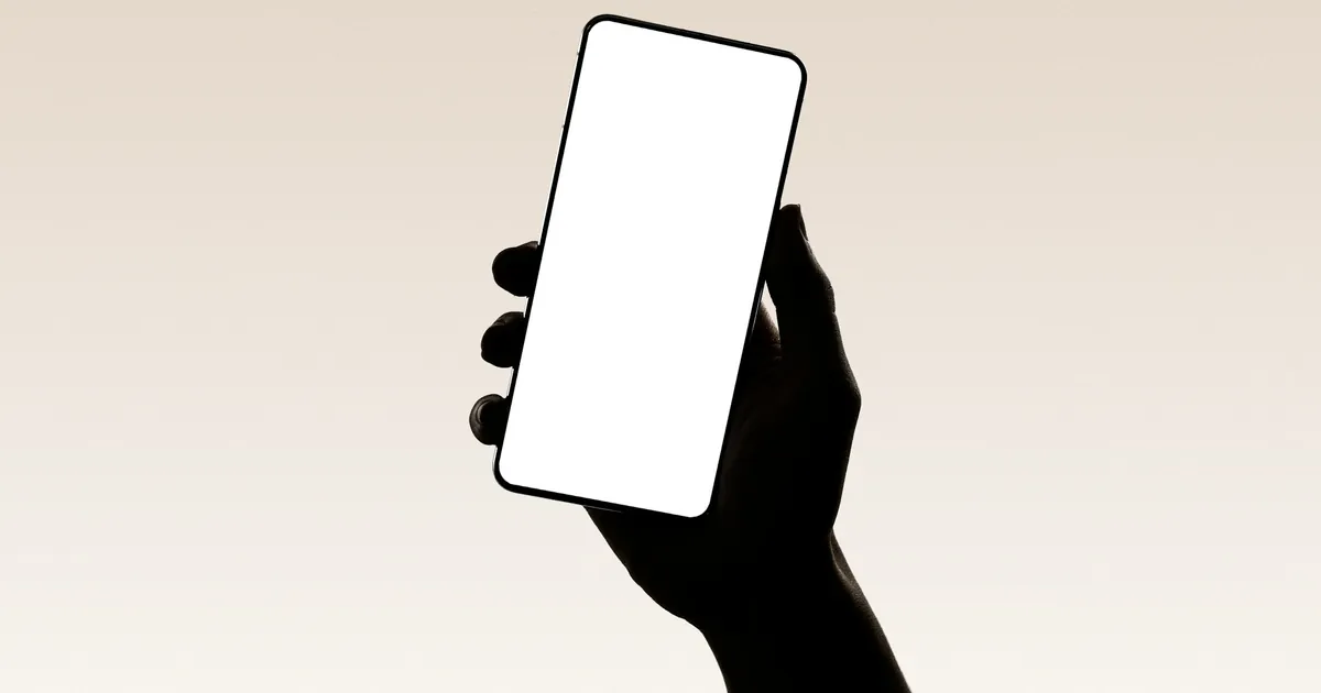 Activé el roaming y sigo sin internet: el problema de las dos líneas (iPhone y Android)